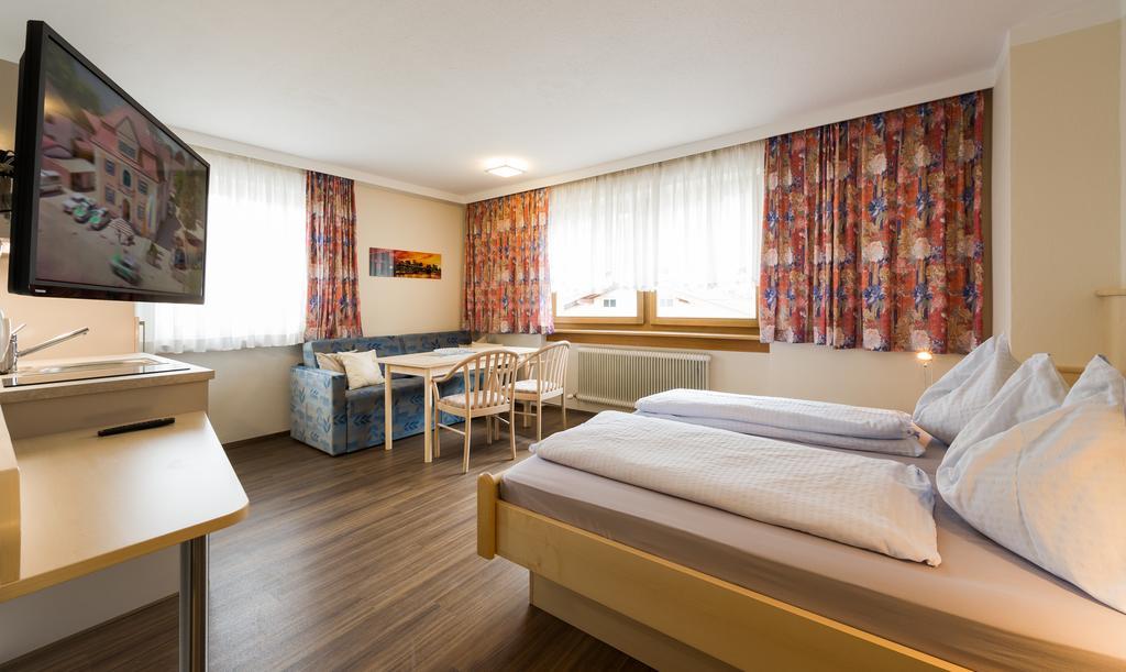 Pension Schenkenfelder Bad Häring Rum bild